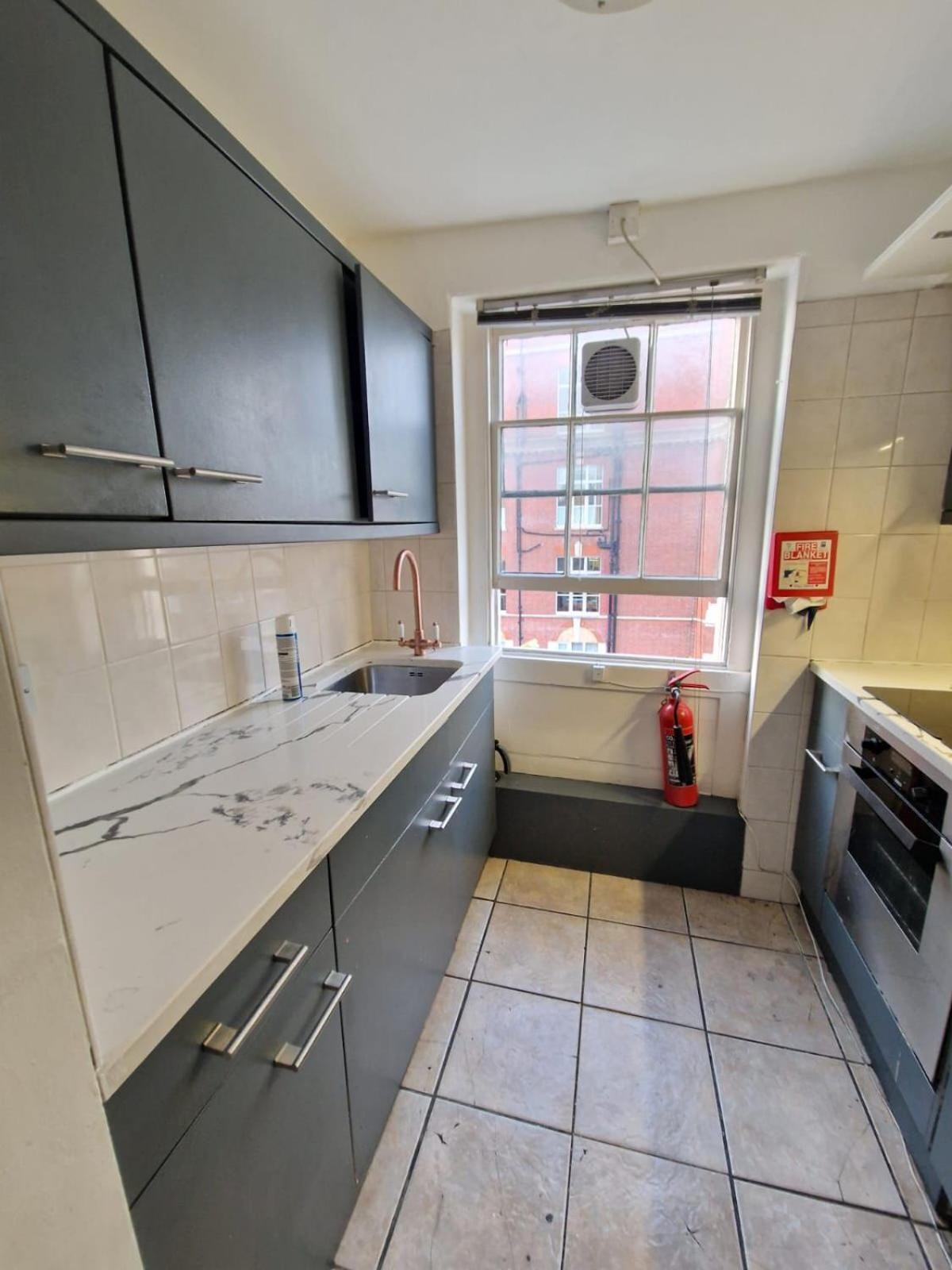Baker Street Apartments London Exterior photo
